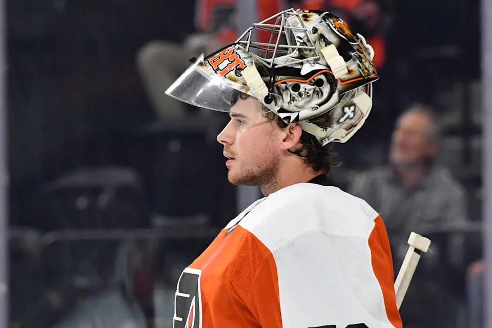 Vegas Golden Knights goaltender Carter Hart (79) looks on during a game with the Philadelphia Flyers.Eric Hartline-USA TODAY Sports via Imagn Images