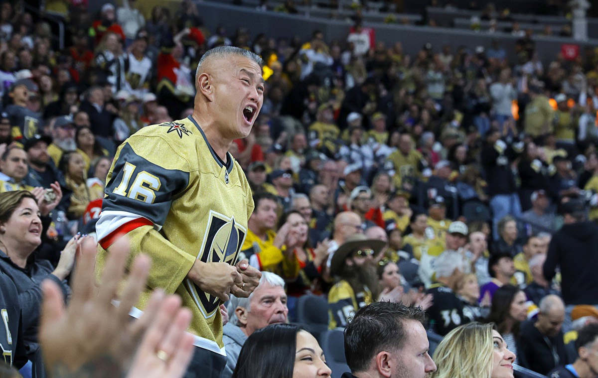 Golden Knights changing stations for radio broadcast -
Las Vegas Sun News