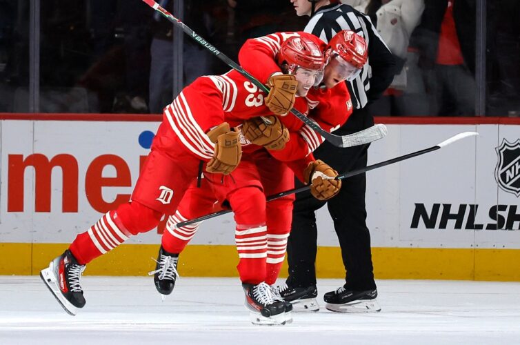 Red Wings outlast Capitals 3-2 in OT to sweep home-and-home series | News, Sports, Jobs