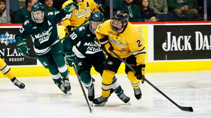 Huskies hockey falls to No. 3 Michigan State in GLI Championship | News, Sports, Jobs