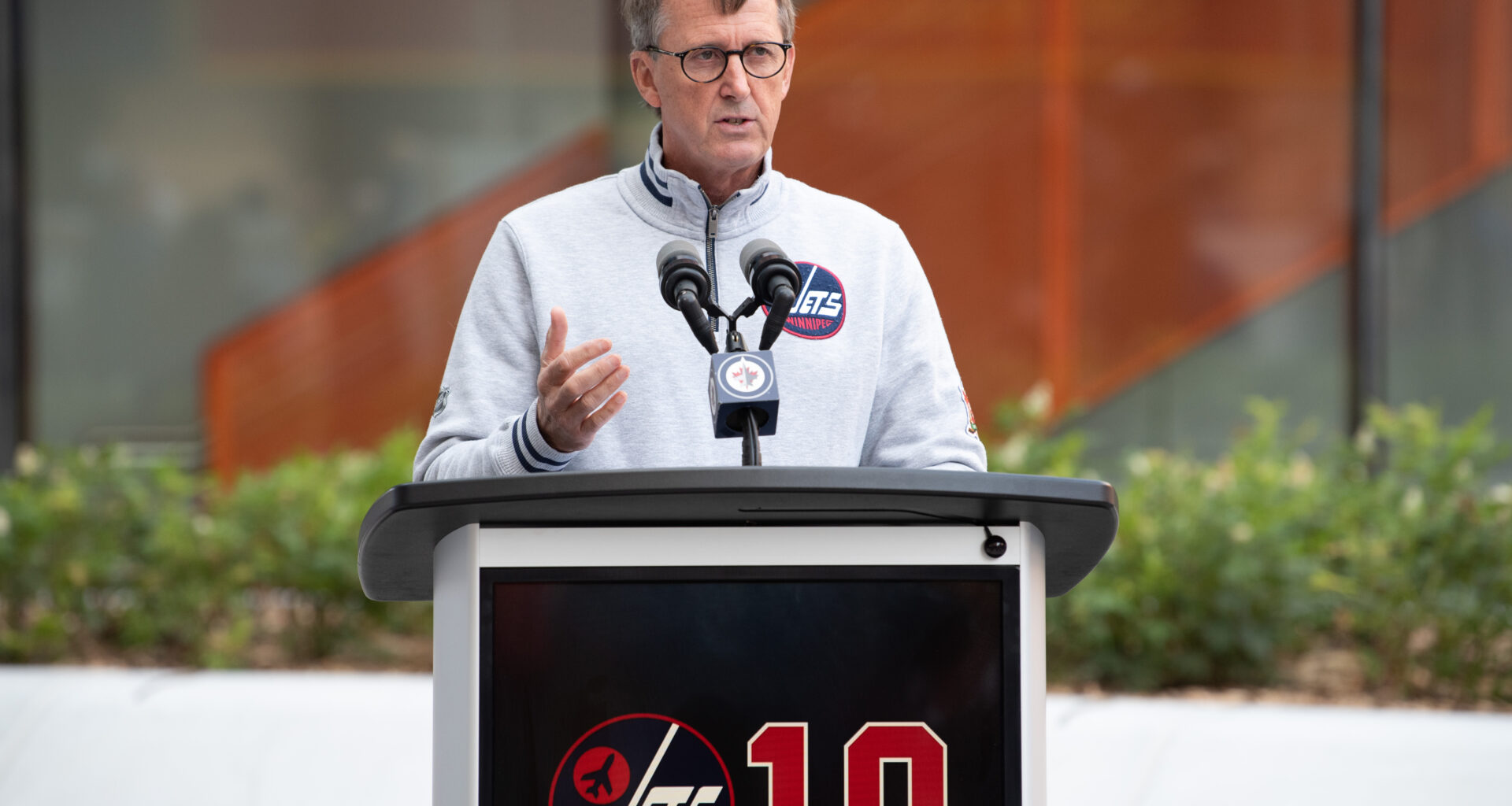 Winnipeg Jets owner Mark Chipman to headline Pistons banquet – The Carillon