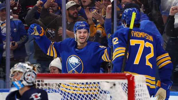 Norris returns to Sabres lineup, records 3 points in 5-1 triumph over Jets