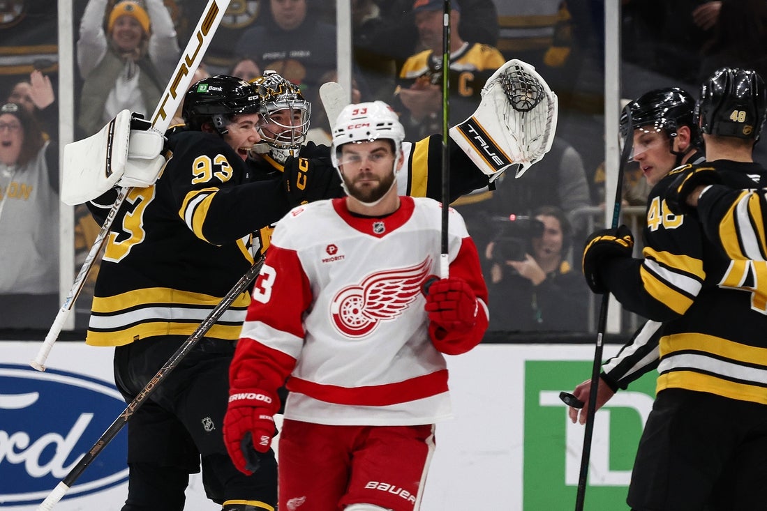 Bruins, Red Wings renew hostilities after shootout finish