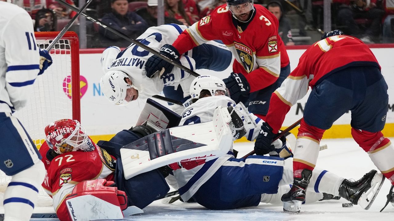 Maple Leafs jump out to quick lead, hold off Panthers for 4-1 win