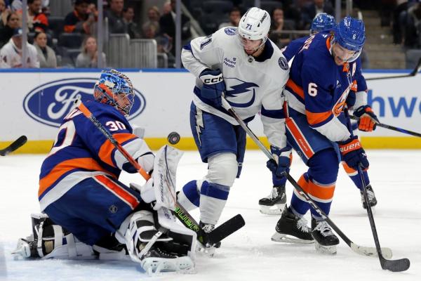 Ilya Sorokin, Islanders snap Lightning’s 7-game win streak