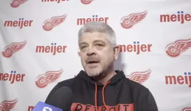 Red Wings' Todd McLellan faces large fan reaction for shootout skater choices in Thursday's loss