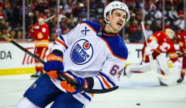 Oilers provide update on Connor Clattenburg after rushing off the ice with injury