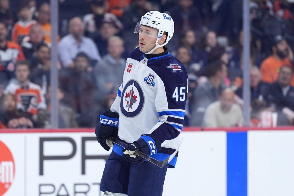 Winnipeg Jets forward Cole Koepke plays against the Flyers in Philadelphia on Thursday, Oct. 16, 2025. (AP Photo/Matt Slocum)