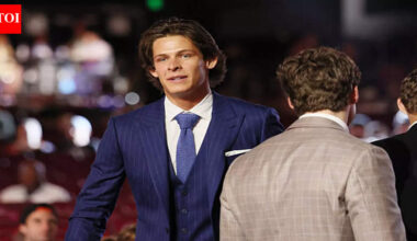 Penguins’ top prospect Will Horcoff dominates college Hockey, earns HCA Player of the Month title | NHL News