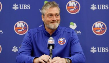 Isles' Patrick Roy joined by dad on club's father's trip: 'He loves it'