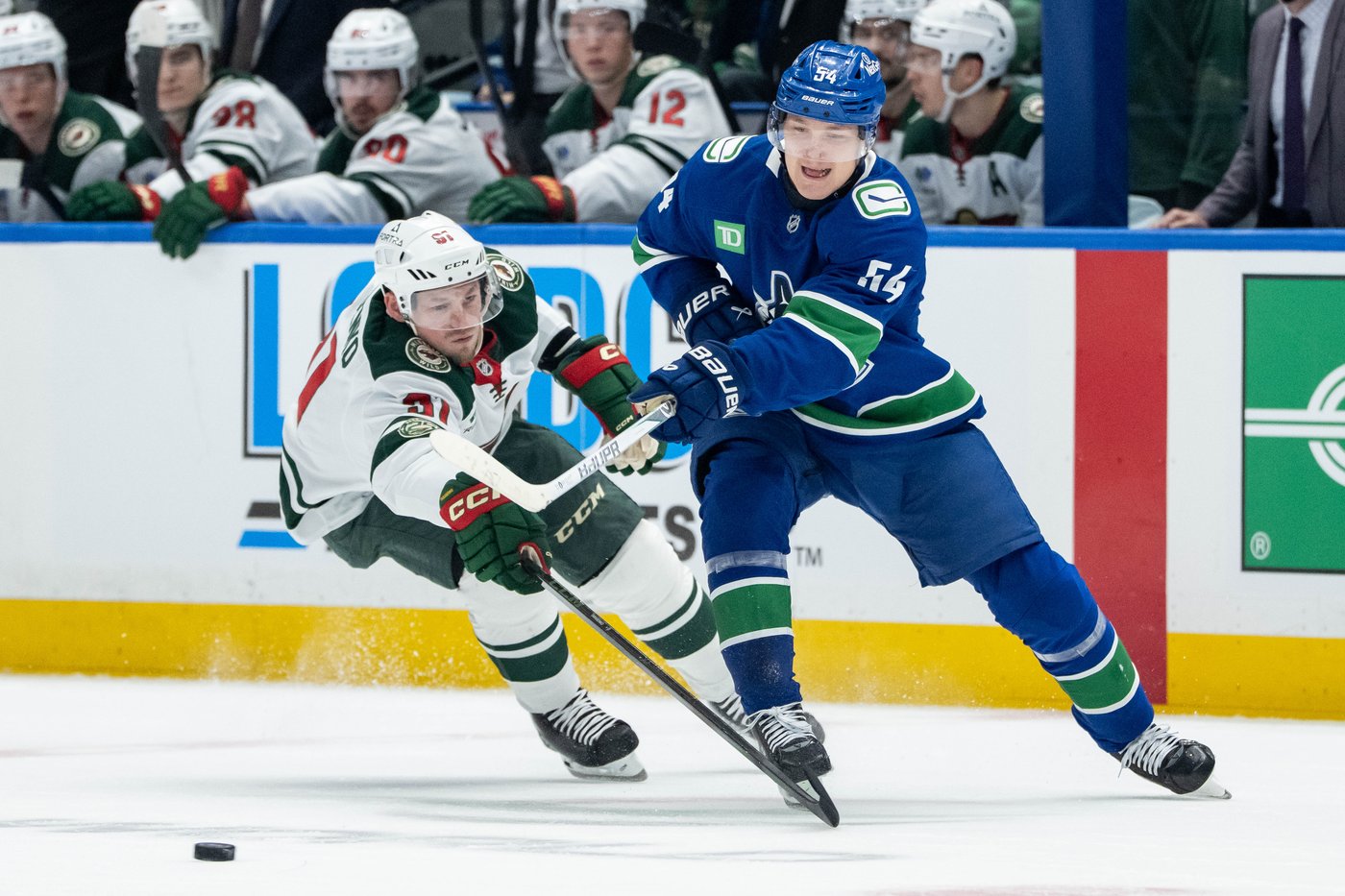 Raty scores twice for Vancouver Canucks in 4-2 win over Minnesota Wild