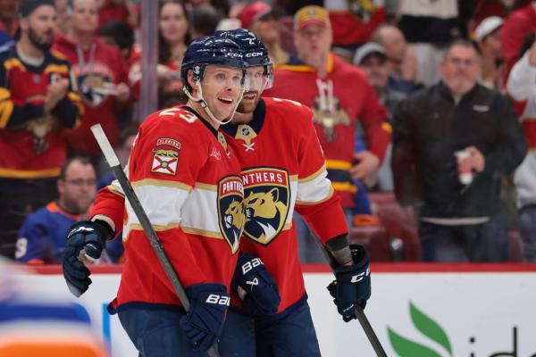 Panthers’ Carter Verhaeghe continues goal streak in win over Islanders