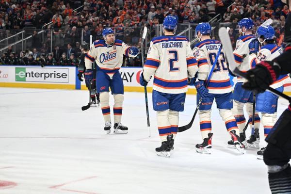 Connor McDavid logs hat trick in Oilers’ rout of Kraken