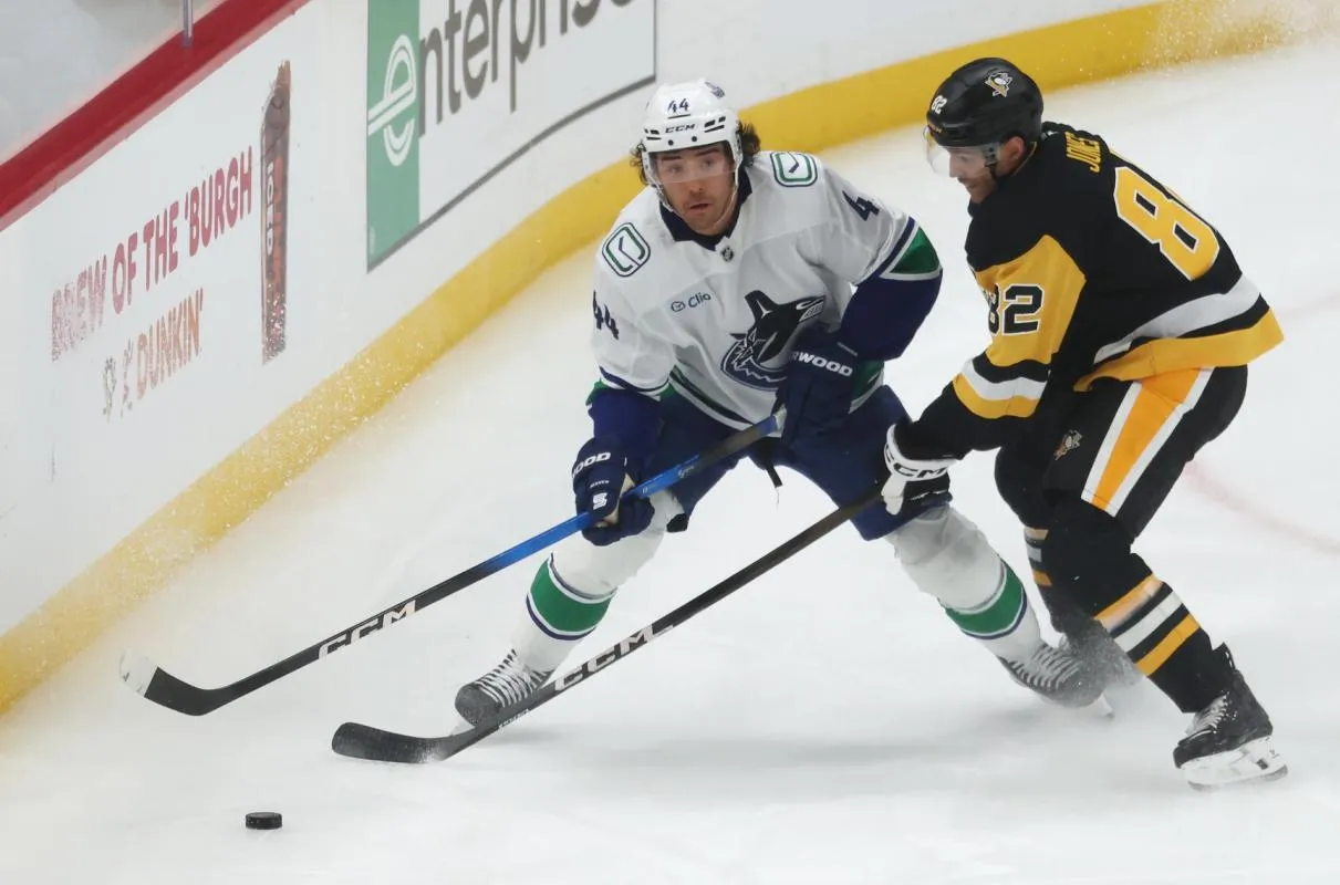 Vancouver Canucks notify NHL general managers of their huge asking price for Kiefer Sherwood