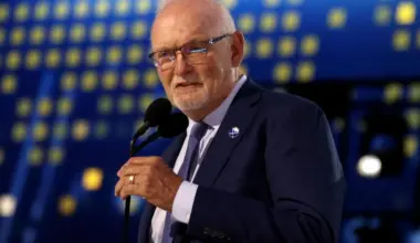 Buffalo Sabres head coach Lindy Ruff doesn't hold back with angry comments on team performance