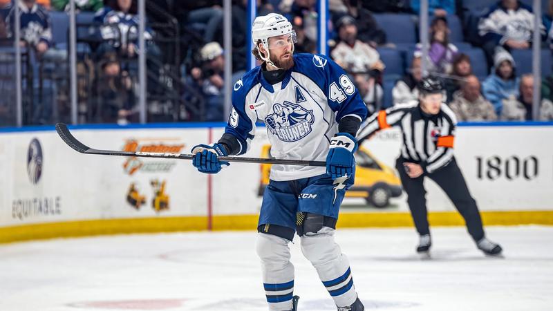 Tampa Bay Lightning Recall Forward Scott Sabourin From Syracuse Crunch