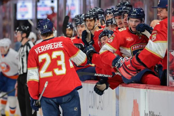 Panthers clash with Mammoth in opener of 4-game trip