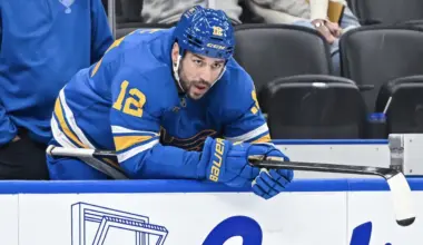 Milan Lucic signs overseas, likely done in North America forever