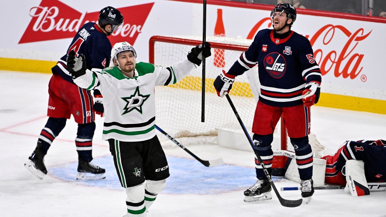 Stars down Jets 4-3 to push point streak to 11 games