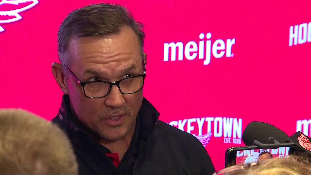 Red Wings' Steve Yzerman calls out both goaltenders despite holding first place in the Atlantic Div