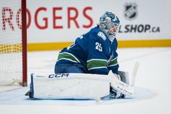 Canucks get boost between the pipes for Sabres matchup
