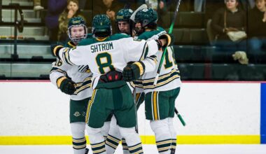 Hockey closes 2025 with a win