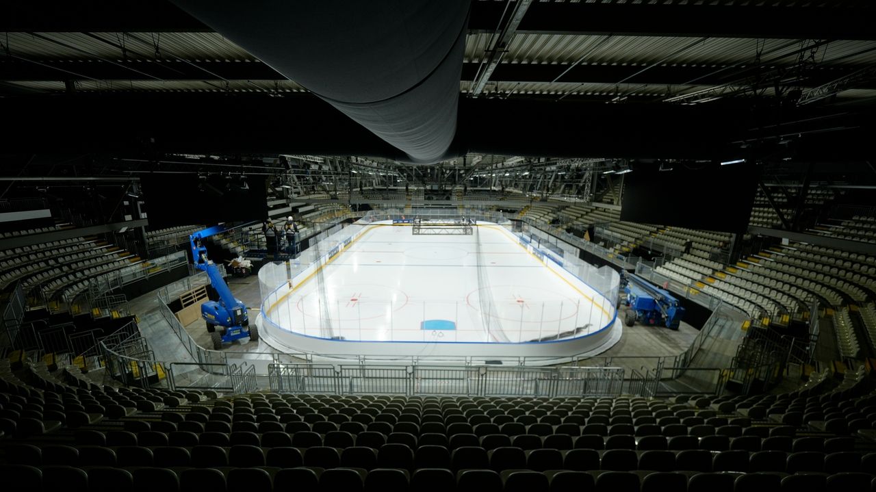 NHL Commissioner Gary Bettman voices concern over Milan Cortina rink delays