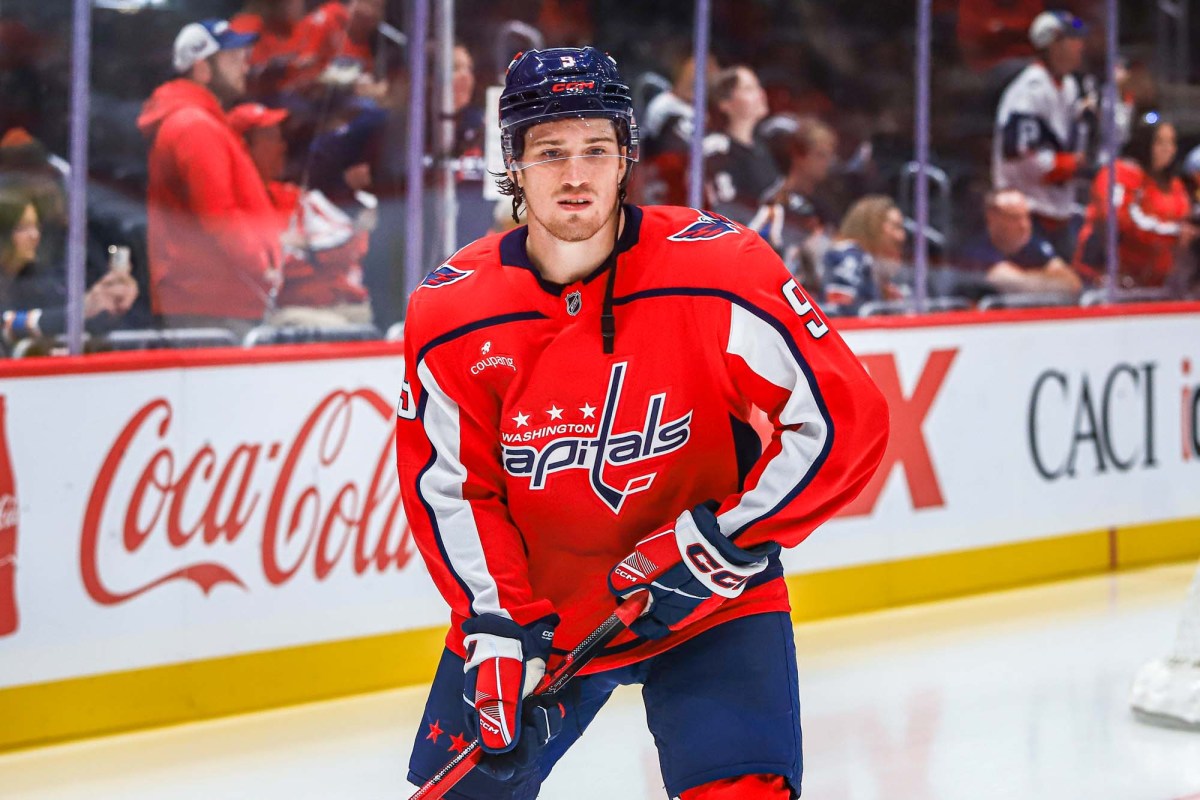 Ryan Leonard to miss three to four weeks with shoulder and facial injuries