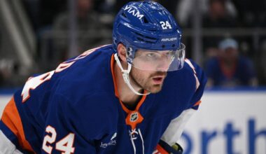 Islanders' Scott Mayfield, teammates don't hesitate to stand up for each other
