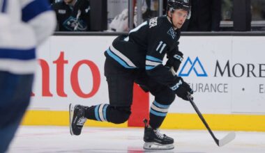 Panthers' late goal sinks Mammoth, who drop 3rd straight