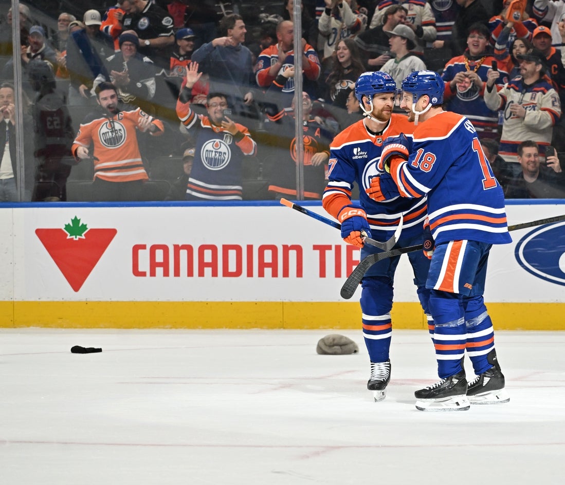 NHL roundup: Zach Hyman's hat trick propels Oilers past Red Wings