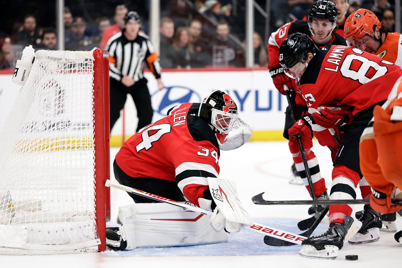 NHL roundup: Devils dumps Ducks 4-1 to snap five-game home losing skid