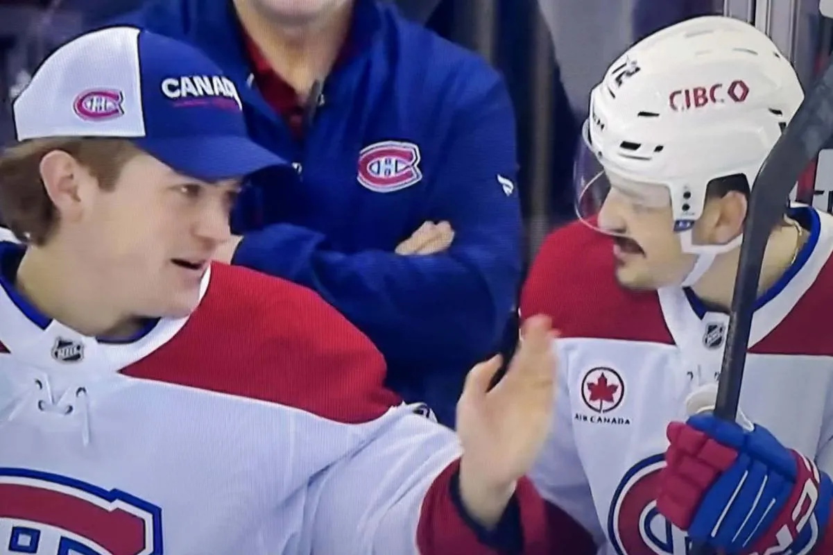 Samuel Montembeault's bench gesture during Jacob Fowler's game gets noticed