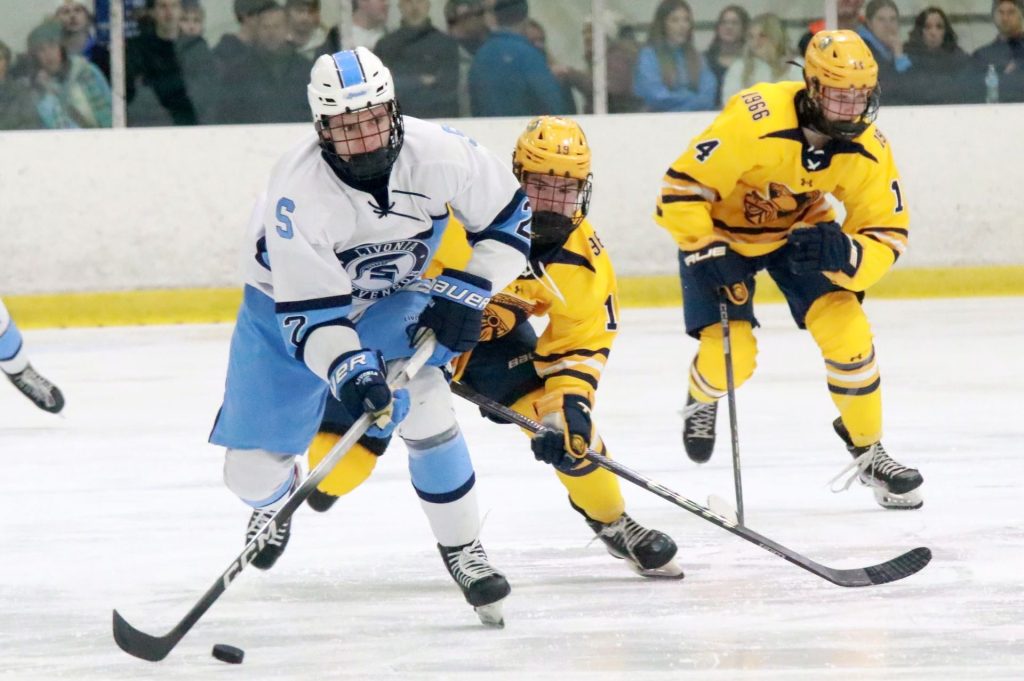 Trenton tumbles late vs Stevenson at annual KLAA-MIHL Hockey Showcase – The News Herald