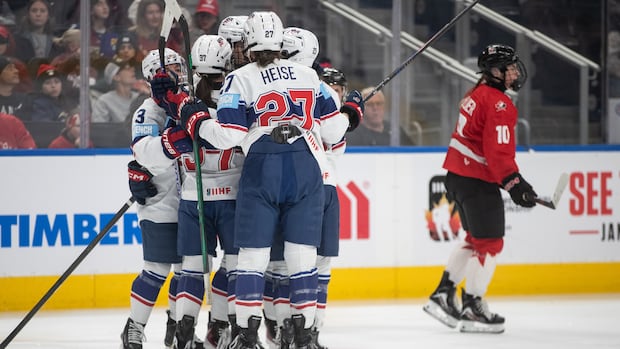 U.S. downs Canada 4-1 to sweep women's hockey Rivalry Series