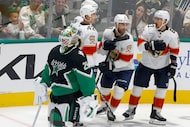 Dallas Stars goaltender Jake Oettinger (29) looks away as Florida Panthers center Sam...