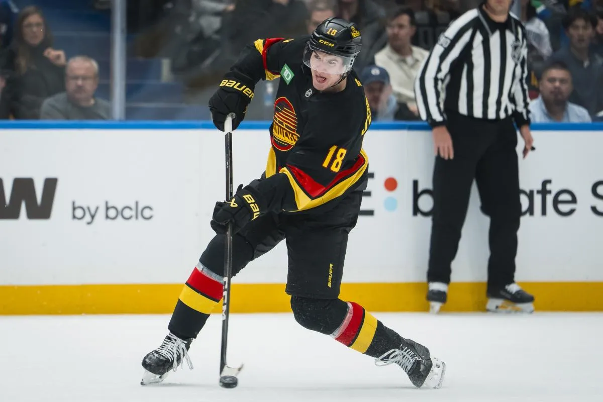 Vancouver Canucks reportedly to place key forward on the trade block less than a year after acquirin