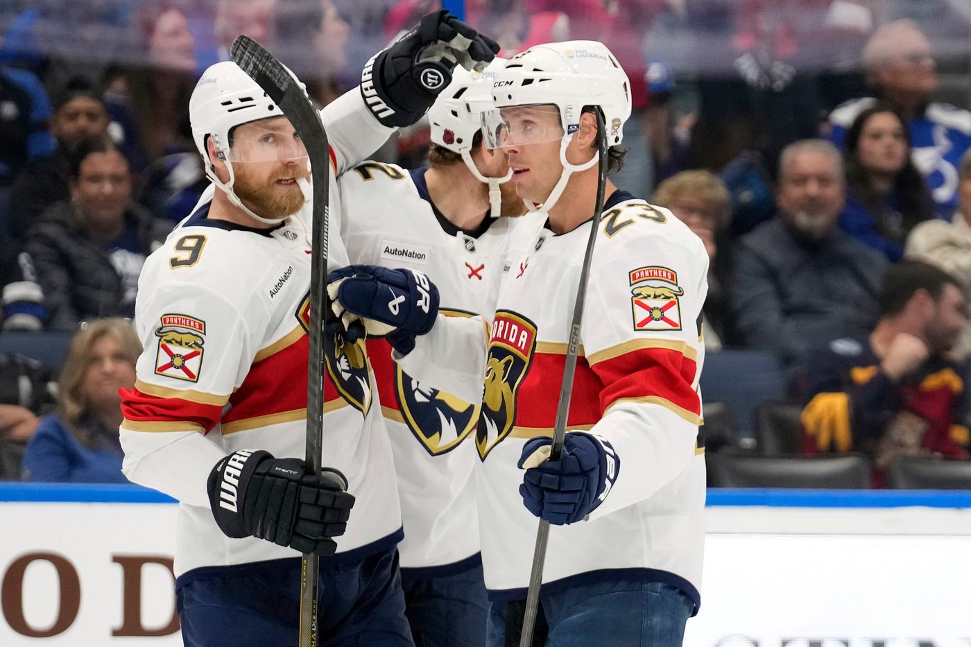 NHL roundup: Reinhart’s two goals lead Panthers to 5-2 win over Lightning