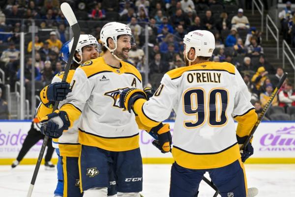 Filip Forsberg’s hat trick leads surging Predators over Blues