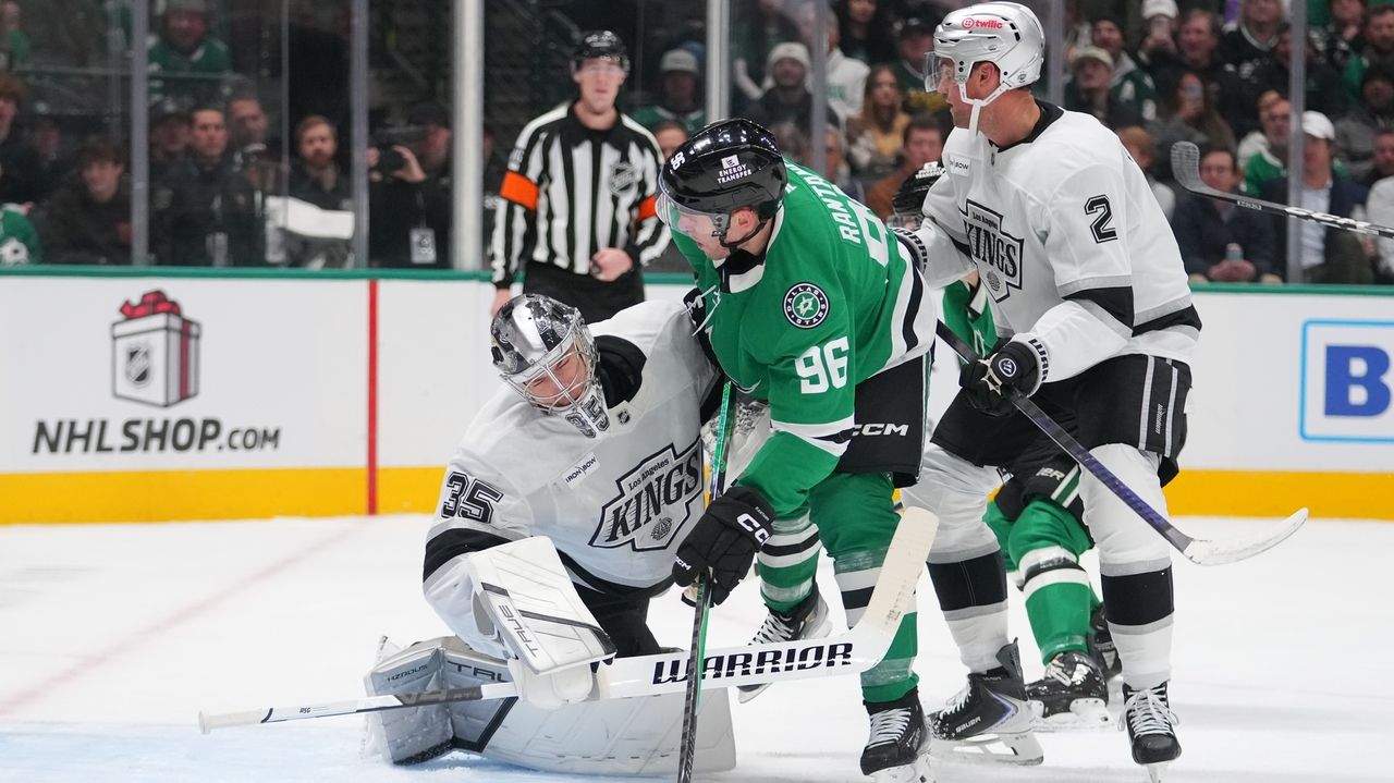 Rantanen, Duchene, Johnston each have goal and assist as Stars beat Kings 4-1