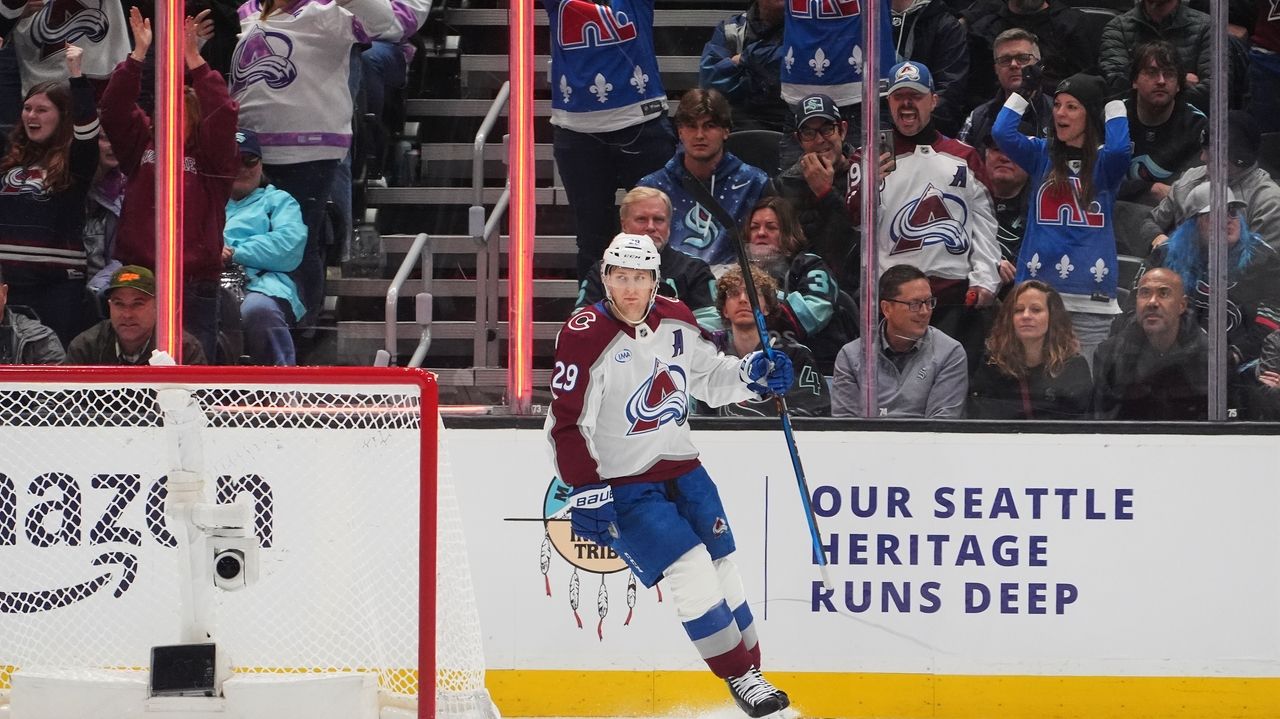 MacKinnon has two goals and an assist as Avalanche beat Kraken 5-3