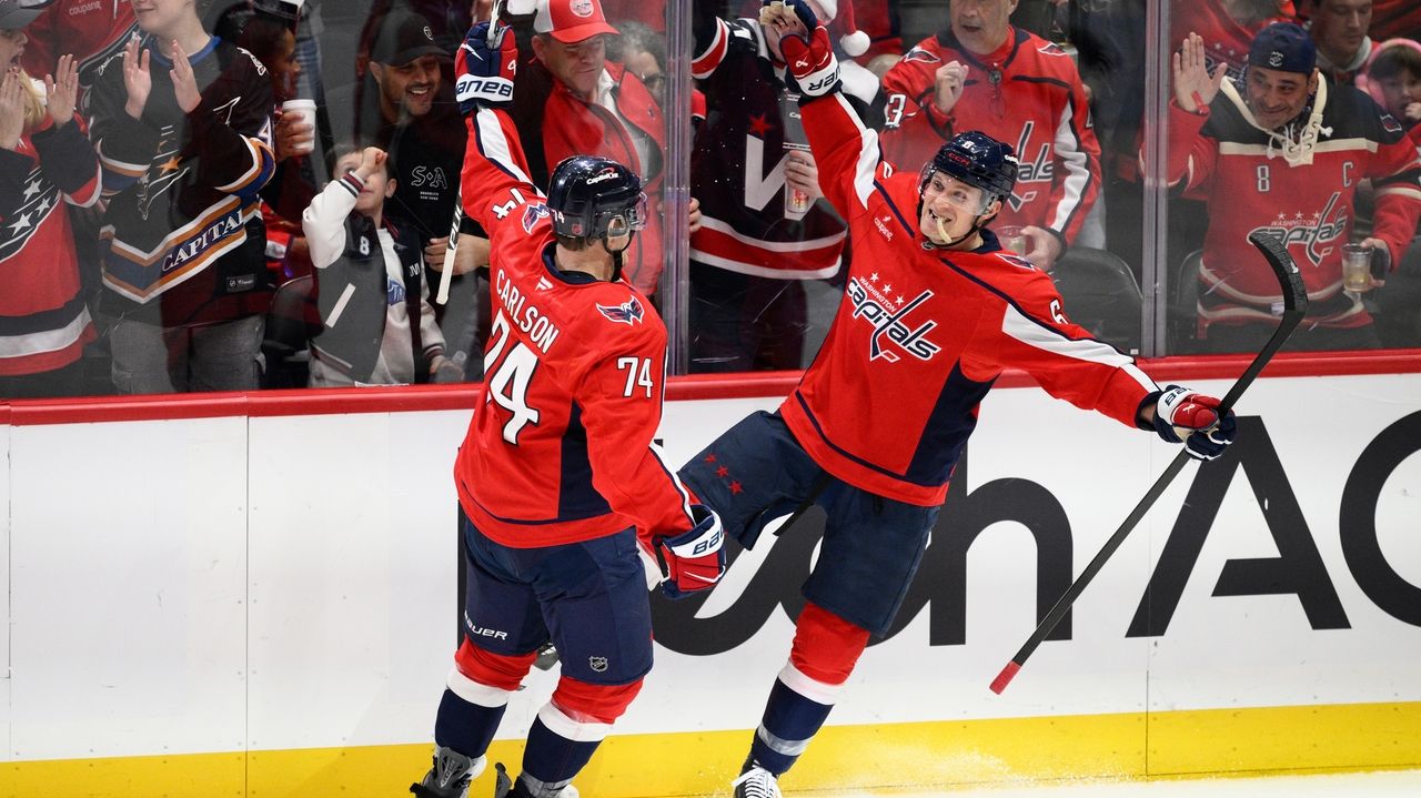 Capitals' Team Canada hopefuls Thompson and Chychrun shine in a win over Maple Leafs