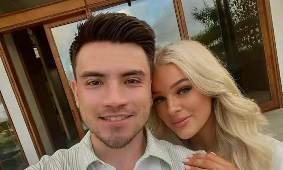 Nick Suzuki's wife announces she is pregnant, and reveals another special detail