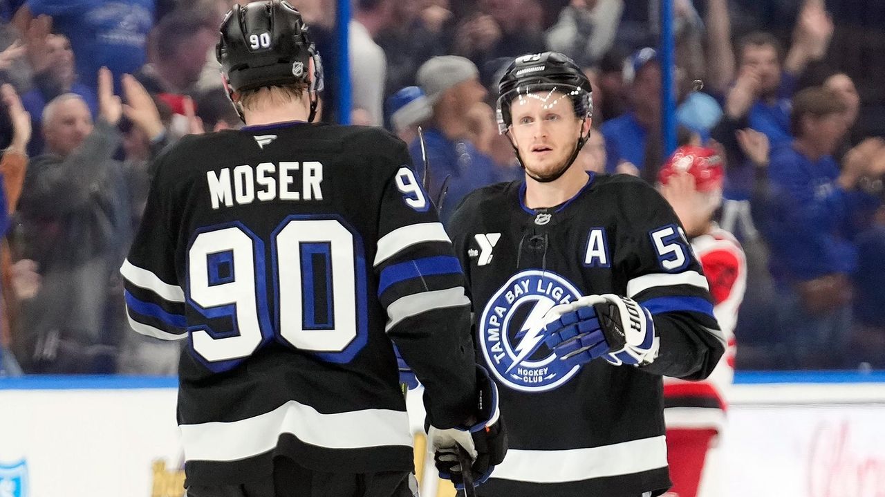 Jake Guentzel scores twice as Lightning rally for 6-4 win over Hurricanes