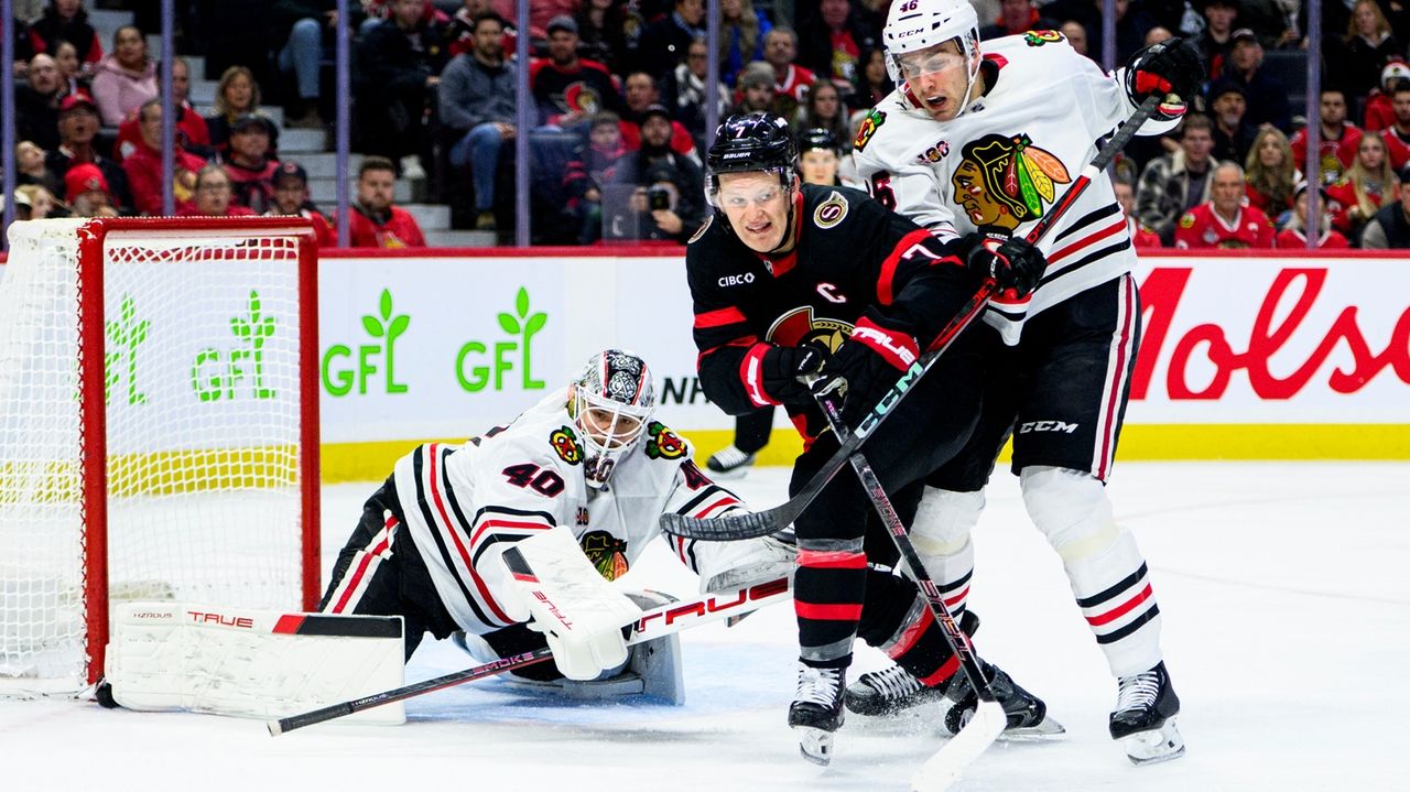 Senators score 3 goals in third period of 6-4 win over Blackhawks