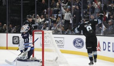 Clayton Keller’s OT goal for Mammoth stymies Jets comeback attempt