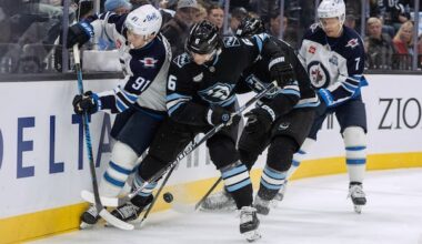 Jets snare 1 point, but their winless streak reaches 4 after 4-3 setback in Utah