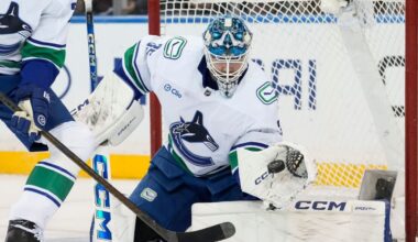 Fantasy hockey pickups: Add John Gibson, Thatcher Demko to your lineup immediately