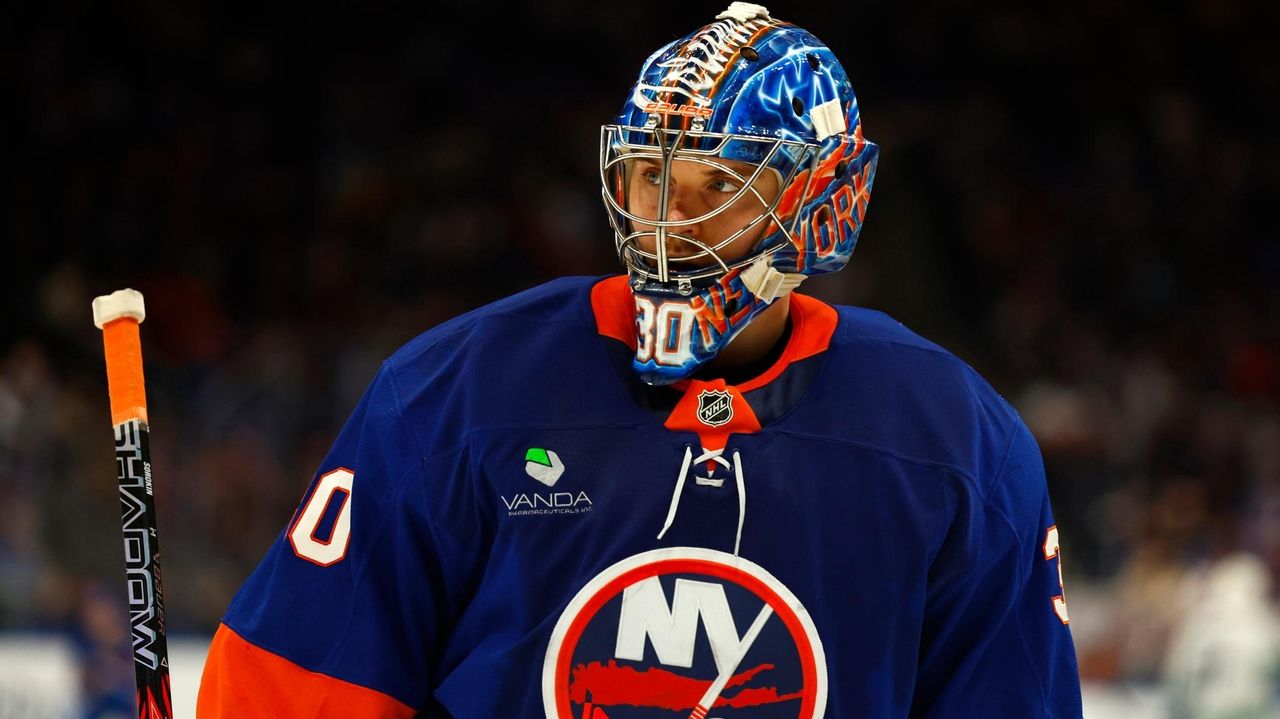 Islanders shut down Ilya Sorokin for the holiday break