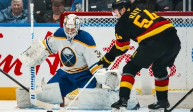 Vancouver Canucks fans left scratching their heads at Adam Foote's lineup decision against the Flyer